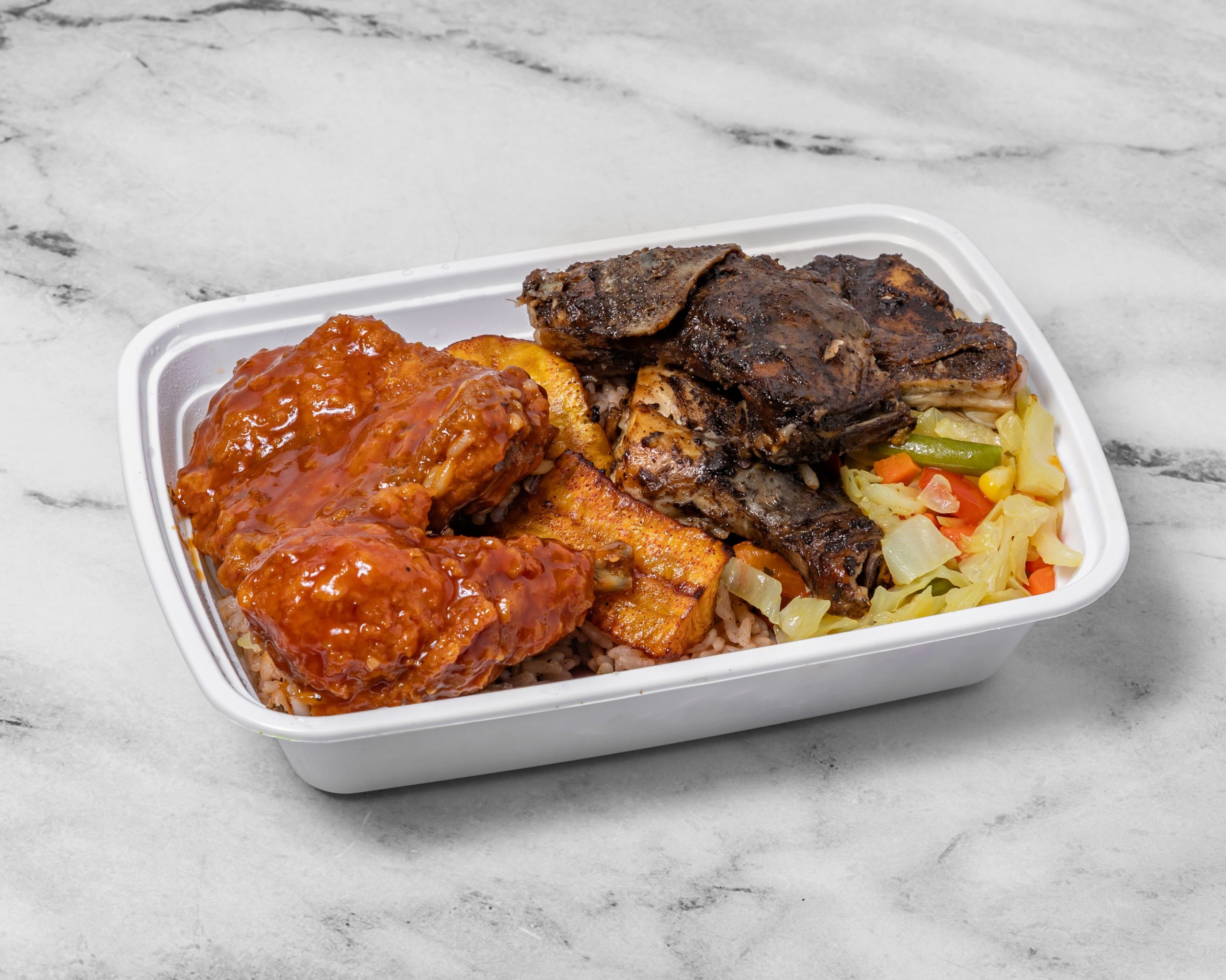OchoRios BBQChickenAndJerkChicken 2880x2304 scaled